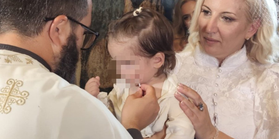 Poslanica Sonja Ilić krstila sina Gavrila: Dečak koji je rođen posle najtežih trenutaka danas primio svetu tajnu krštenja