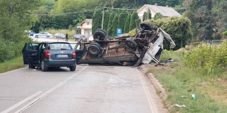 "Čuli smo prasak, jak udarac": Sumnja se da je ovo uzrok jezivog udesa u kojem je poginula žena kod Gadžinog Hana