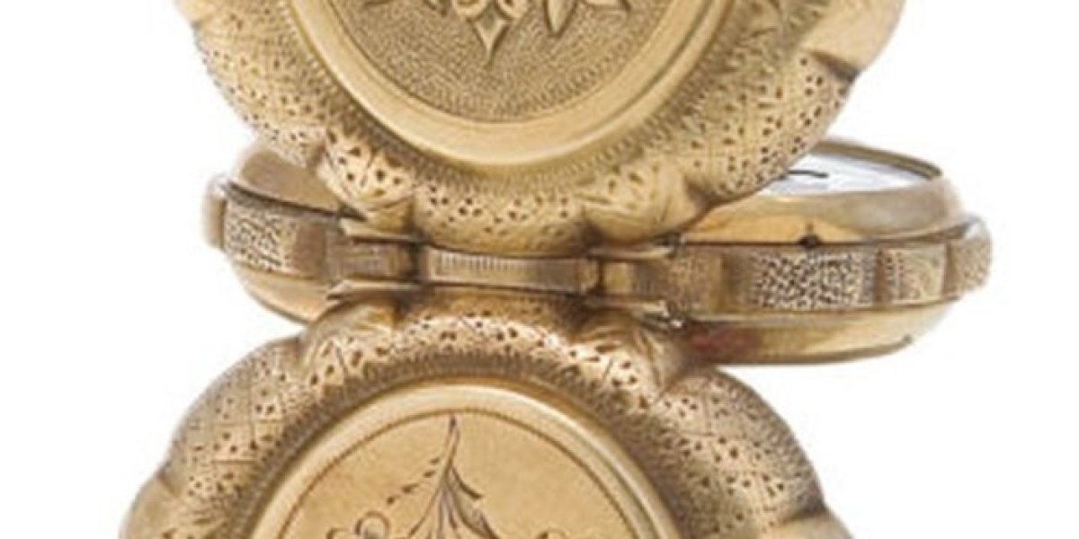 Damski sat sa medaljonom