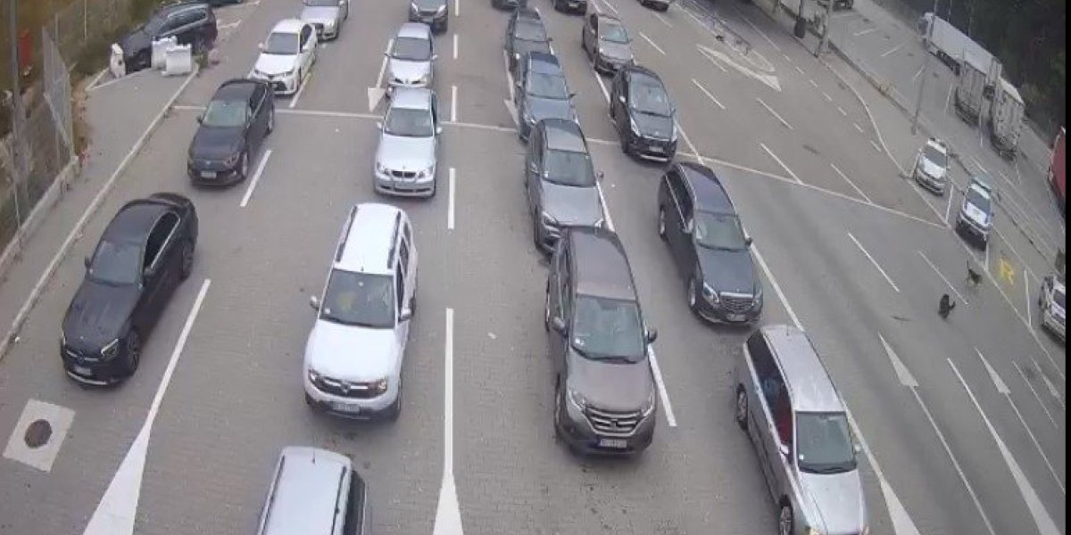 Gužve i ka Crnoj Gori