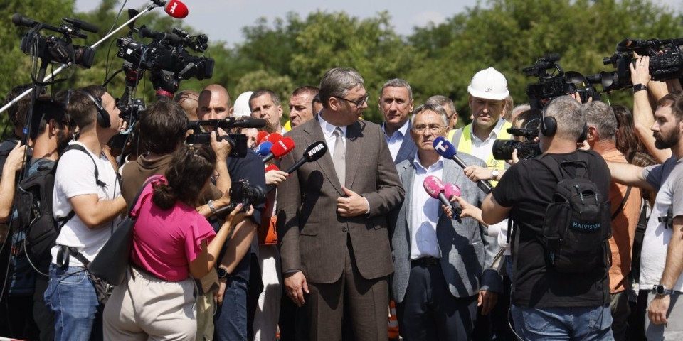 Vučić iz Svilajnca: Da postanem premijer bez izbora? To je legalno i legitimno, ali... (FOTO/VIDEO)