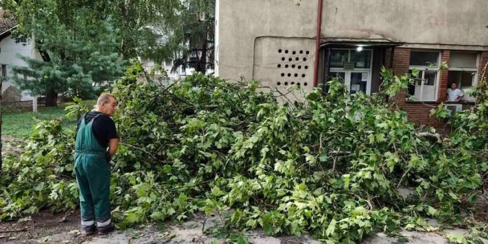 Šta se ovo desilo? Ovako izgleda Smederevo posle katastrofalne noći