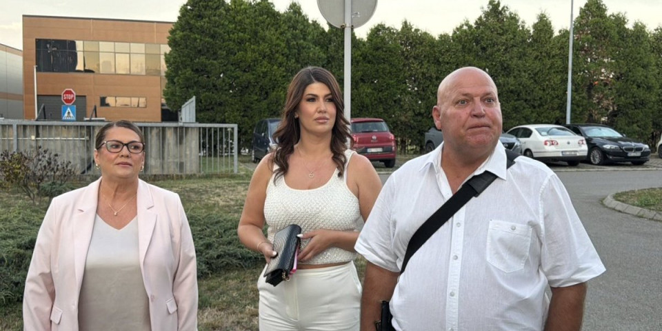 Asminova porodica stigla u Šimanovce! Čekaju susret sa njim, evo šta kažu posle svega (VIDEO)