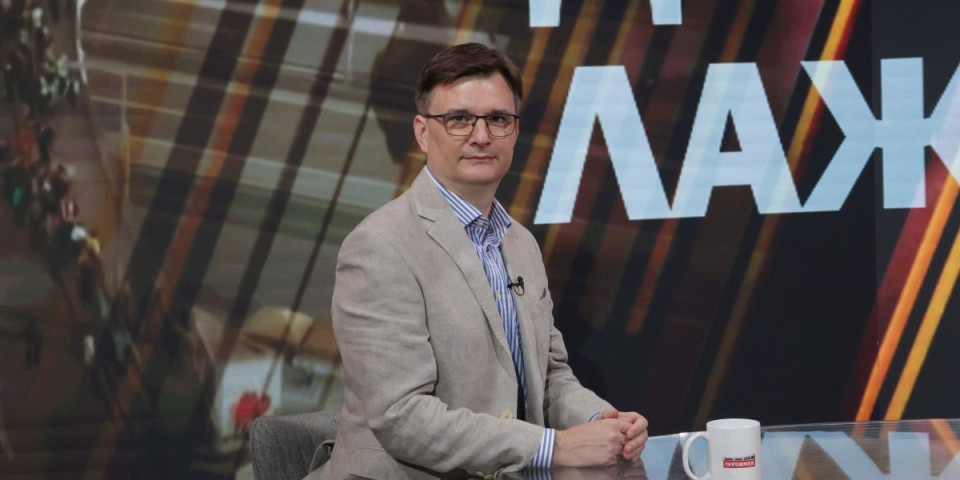 "Ono kad Miroslav Aleksić čita planove svoje stranke!" Jovanov podelio scenu iz kultnog filma (VIDEO)