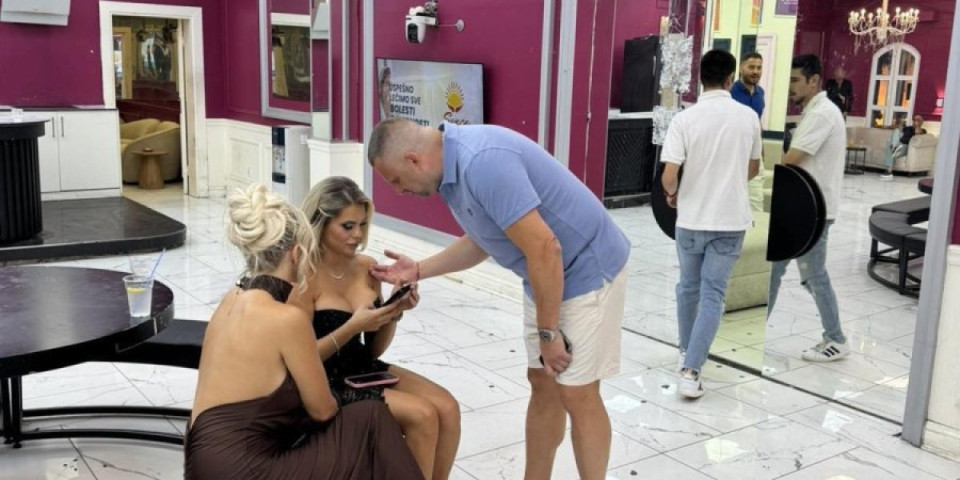 Marijana Zonjić prvi put u javnosti sa čovekom sa kojim ima dete! Krila ga je kao zmija noge, a sad ga iz osvete pokazuje
