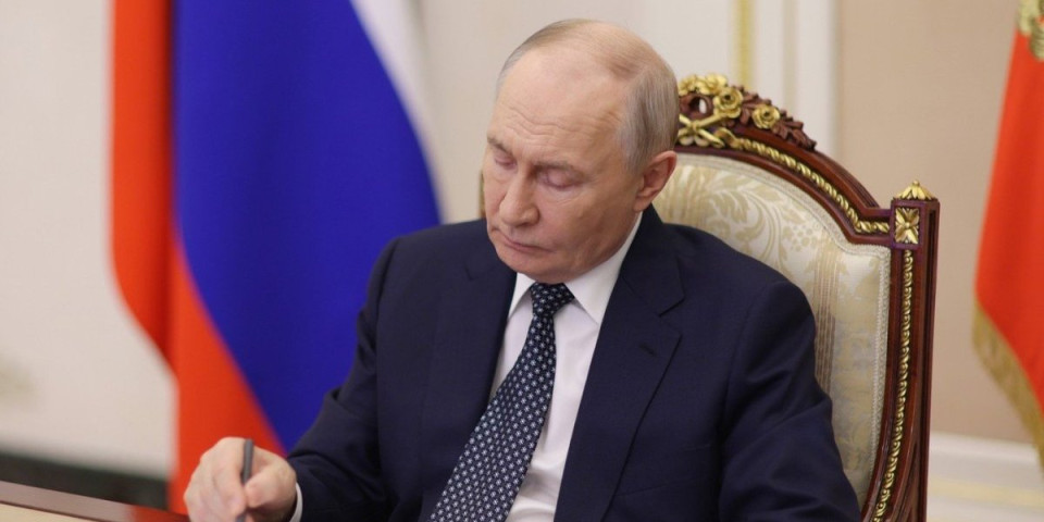 (VIDEO) Grom iz Kremlja, sad je zvanično! Putin se upravo obratio i saopštio nezamislive vesti ruskom narodu