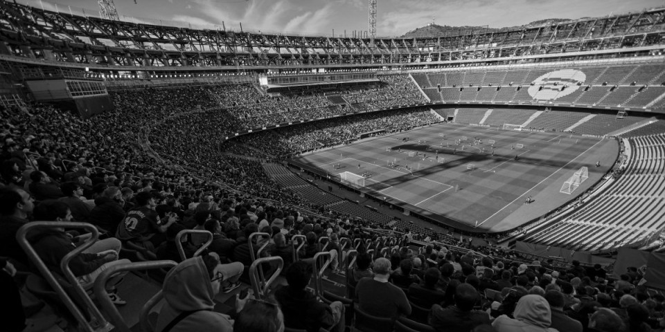 Horor na Barsinom stadionu! Poginuo radnik na Kamp Nou
