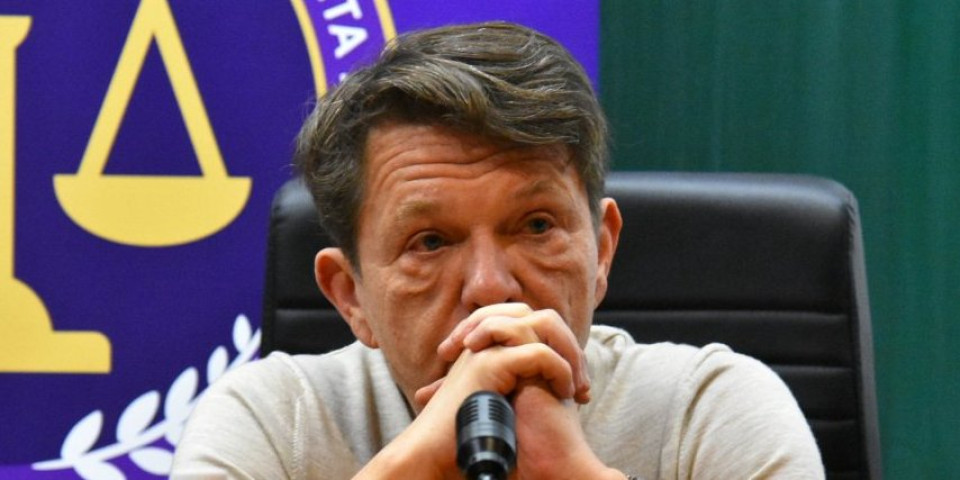 Kulminacija blokaderskog ludila: Bjelogrlić otvoreno poziva na nasilje: Moramo saseći ovo zlo...