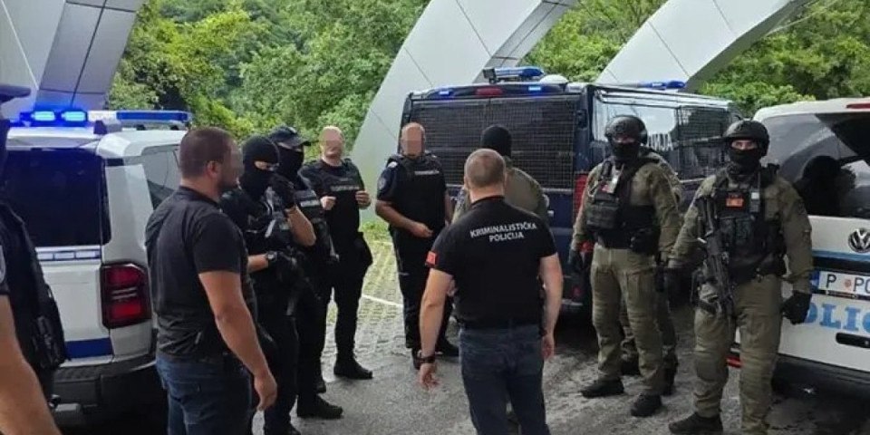 Zvicerov pajtos izručen Crnoj Gori: "Kavčanin" osumnjičen za ubistva - za njim tragao Interpol (FOTO/VIDEO)