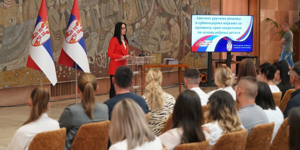 Stigla pomoć za još 55 majki: Ovo su uslovi, ako želite da se prijavite