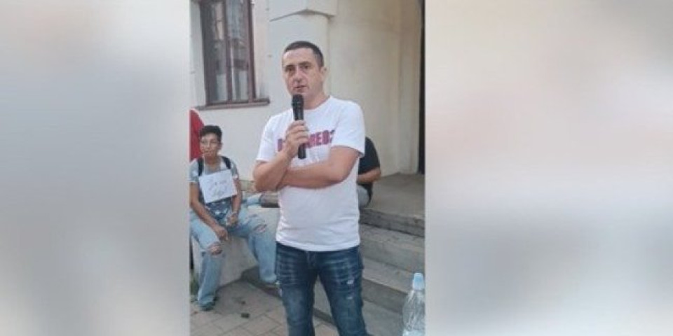 Ovo je Dragan Stojković: Partijski kadar, predator i razvratnik na blokaderskoj listi?!