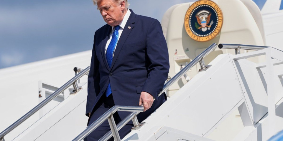 Drama! Zadržan avion Donalda Trampa