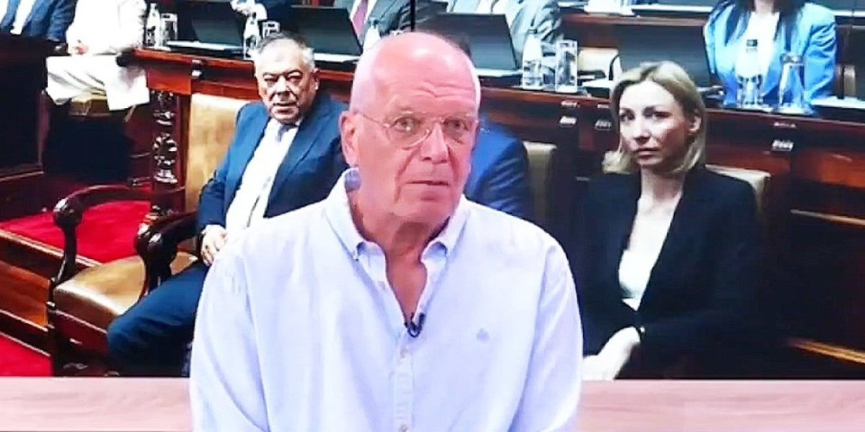 Skandal! Protić poziva na reprizu 5. oktobra! Ideolog blokadera priznao da su slabi i da jedino nasiljem mogu srušiti Vučića (VIDEO)