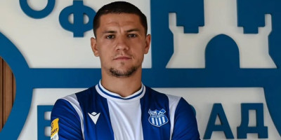Bizarnije ne može: OFK Beograd doveo igrača koji je ušao u istoriju fudbala zbog jedne žvake (VIDEO)