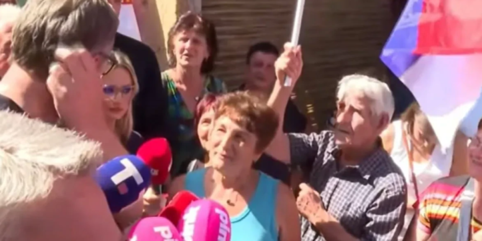 Susret kod Pirota oduševio sve! Gospođa prišla Vučiću, pa ga zagrlila i poručila: "Meni ne treba ništa, samo..."