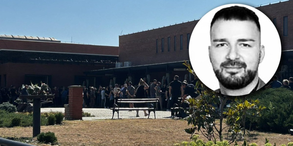 Sahranjen Lazar Vujović (36): Neutešna porodica i prijatelji ispratili na večni počinak brata stradalog Vujketa (FOTO)