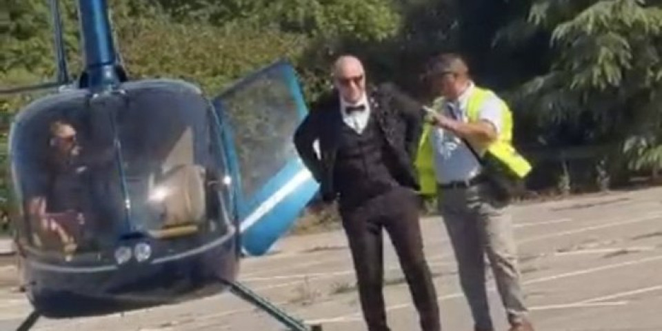 Pevač na venčanje stigao helikopterom! Procurili snimci sa svadbe - Luda žurka pored bazena