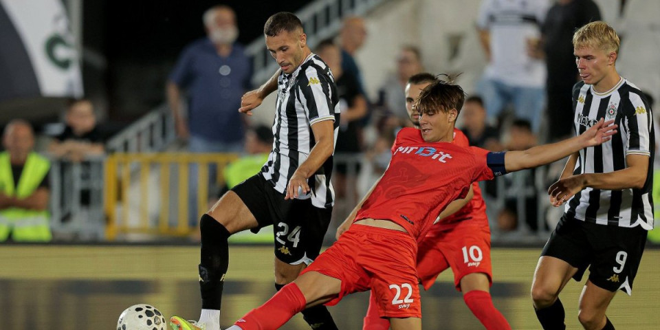 Krenuli na sve ili ništa! Partizan juri prednost IMT-a sa igračem manje