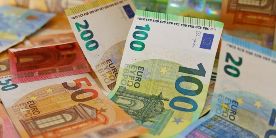 4 znaka će plivati u novcu do 2031: Slede godine uspeha, para i poslovnog napretka