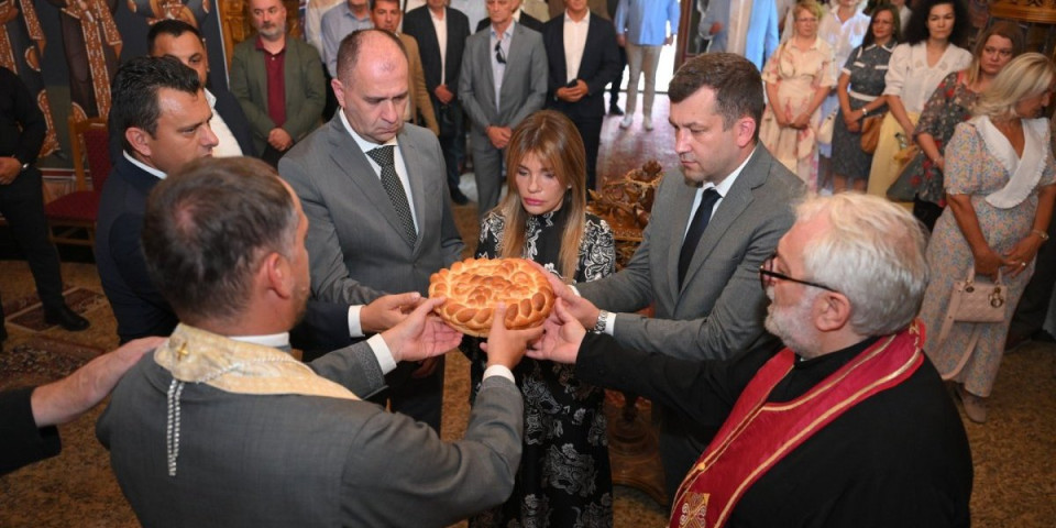 M:tel obeležio krsnu slavu u opštini Srebrenica: Manastir Sase dobiće solarne panele zahvaljujući donaciji kompanije m:tel