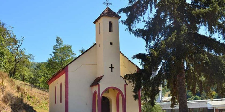 Gde će mu duša? Ukrao novac iz crkve-pokupio sve što su vernici ostavili