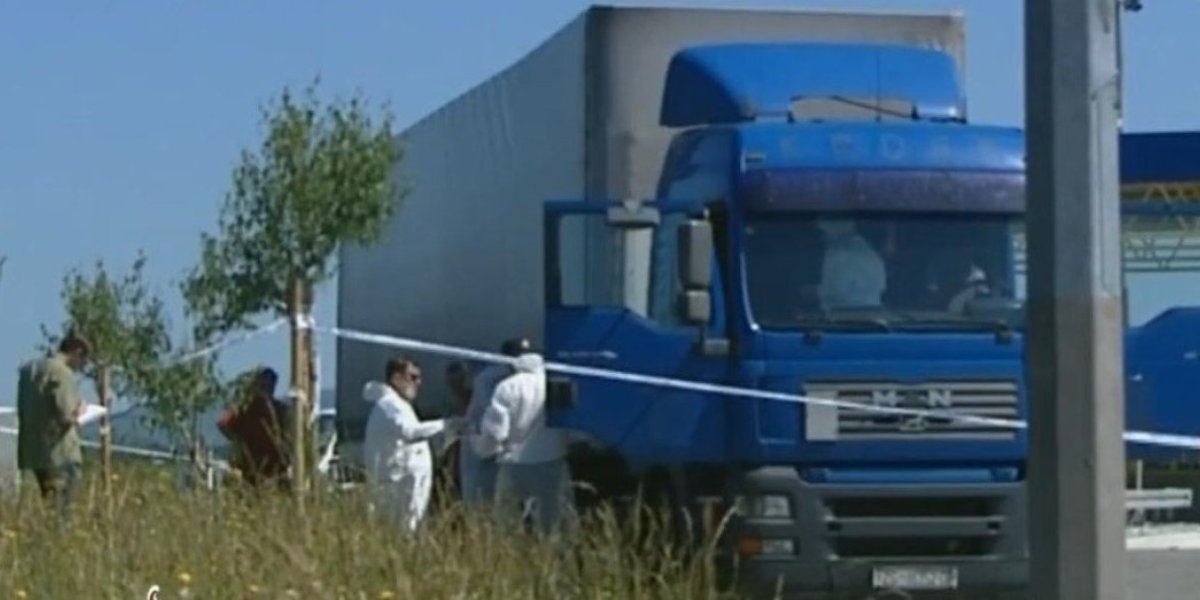 Uzimanje dokaza sa spoljne strane kamiona