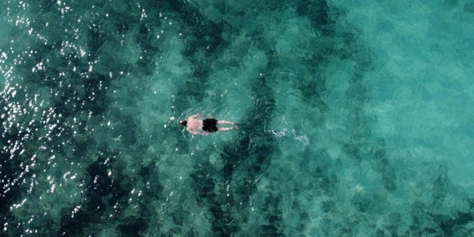 Ribar zaronio kod Sicilije i ostao u šoku: Prizori čuda obilaze svet! (VIDEO)