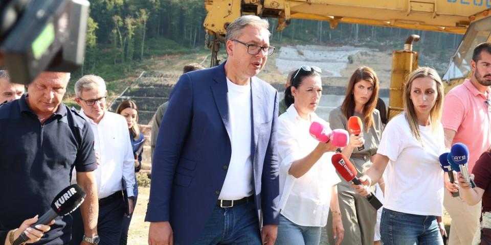 Vučić obilazi izgradnju brane na reci Veliki Rzav - Ovo su stvari koje suštinski menjaju lice Srbije (FOTO/VIDEO)