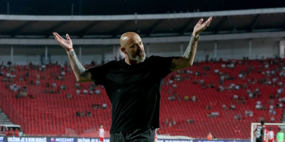 Stanković izgubio živce: Dobio crveni karton, pa gestom odgovorio na zvižduke Marakane