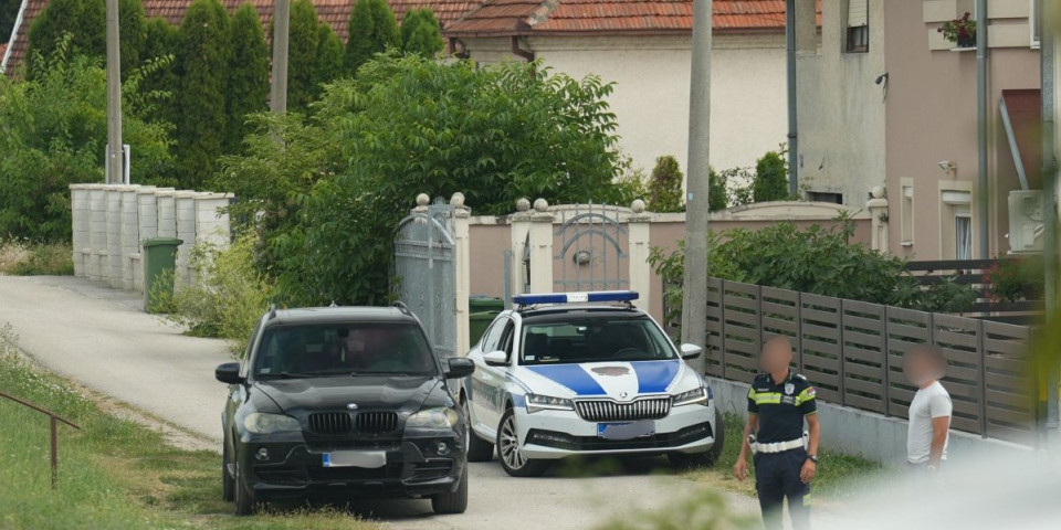 Filmska potera u Čačku: Vozač besne "bembare" bežao od policije (FOTO)