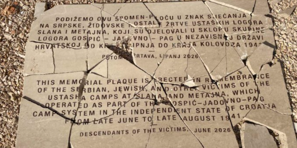 Sramno i jezivo! Ustaško iživljavanje na Pagu: Po četvrti put razbijena spomen-ploča srpskim i jevrejskim žrtvama genocida (FOTO)