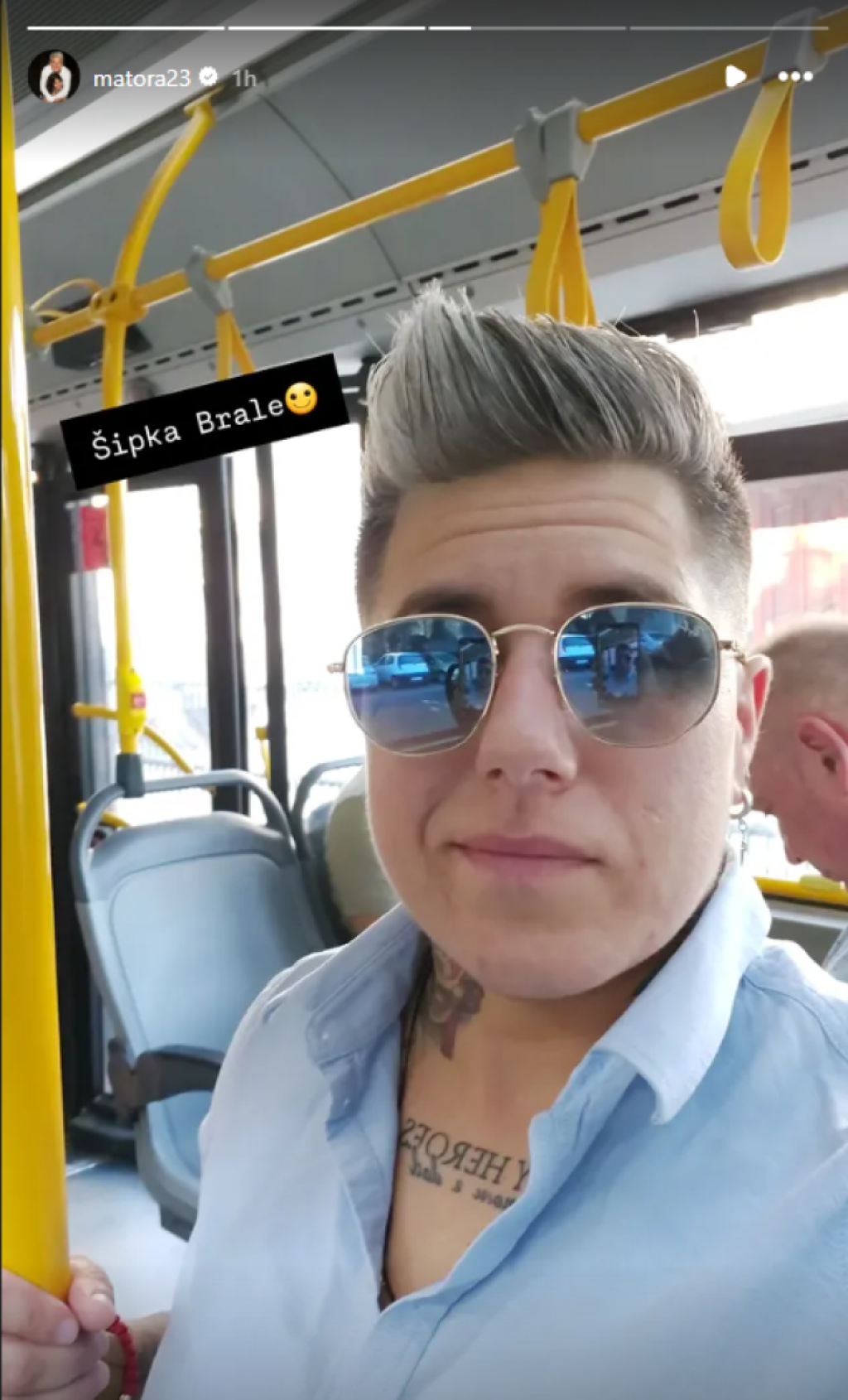 Opet potrošila pare na žene? Matora u akciji oko šipke - Prizor šokirao Beograđane (FOTO)