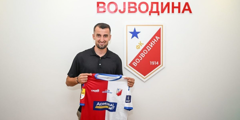 Erhan Mašović se vratio u Srbiju posle 10 godina - Navijači, stigao sam i jedva čekam da pomognem Vojvodini