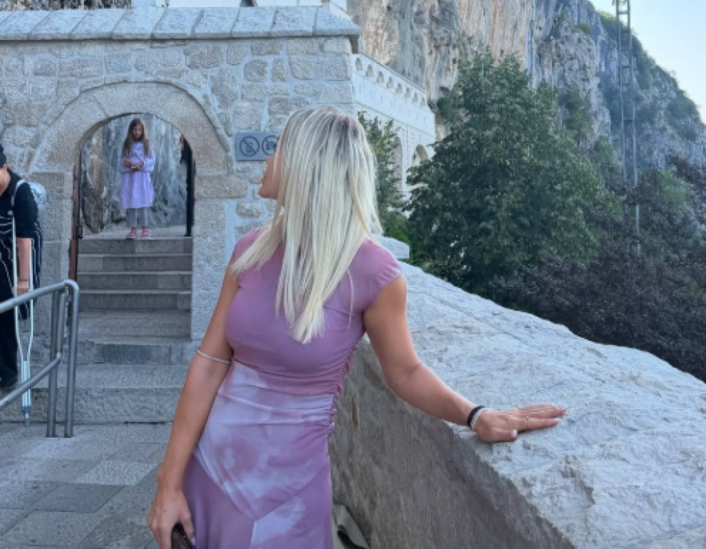 Pogled ledi krv! Voditeljka snimila stravičnu vatrenu stihiju, pa spas pronašla u manastiru Ostrog