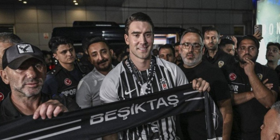 Oriće se "Dušaaan" u crno-belom delu Istanbula: Kako je Alimpijević doveo Vlahovića u Bešiktaš?