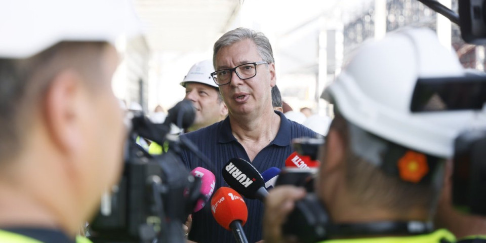 Vučić o Crnoj Gori: "Nepristojno je što pokazuju zube, želimo im sve najbolje"