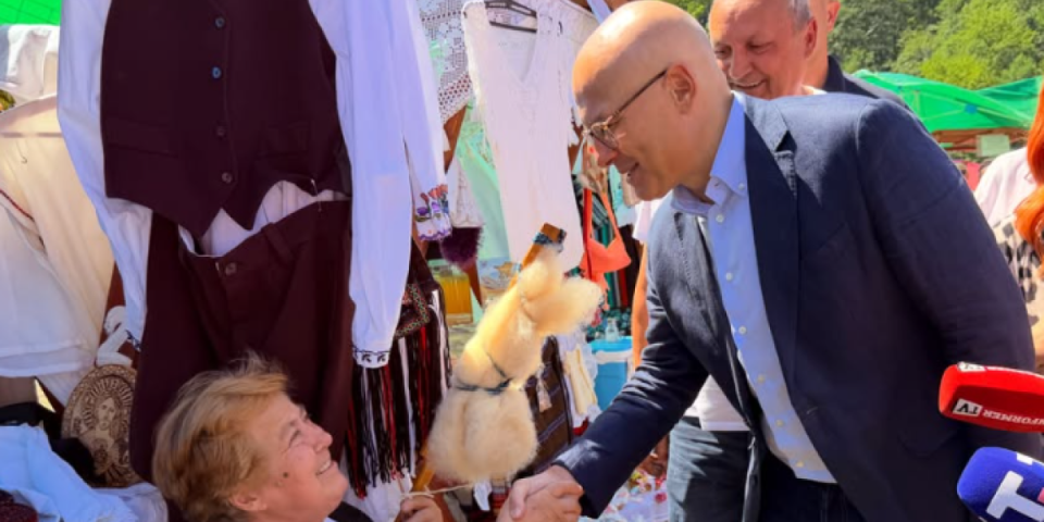 Srbija je najlepša kada je ujedinjena! Vučević u Žagubici: Sačuvali smo radna mesta i rudnik (FOTO)