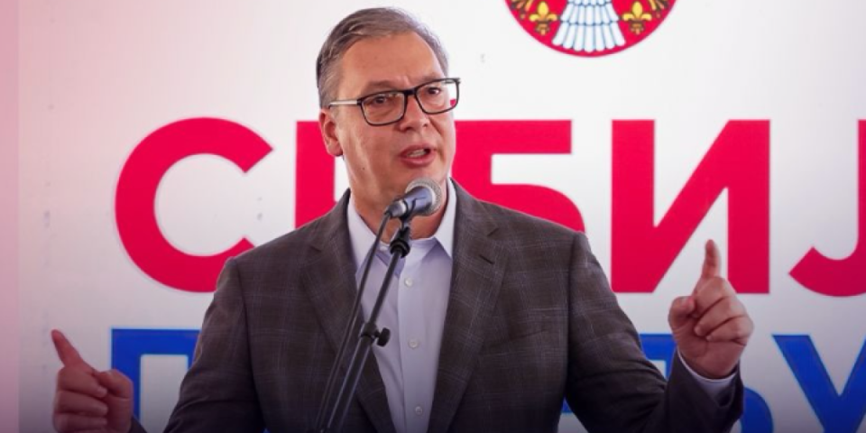 "Uvek pružam ruku za dijalog!" Predsednik Vučić poslao važnu poruku! (FOTO)