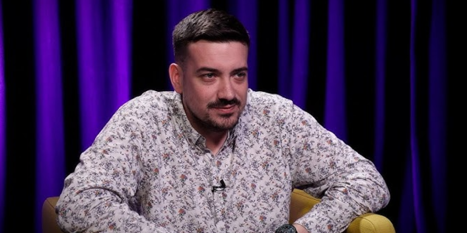 Blokaderski voditelj kuka na siromaštvo, pa otišao na brčkanje od 25 dana -Malo Hrvatska, malo Crna Gora (VIDEO)