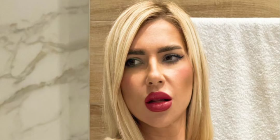 Sveži silikoni pravo iz kupatila: Jovana opalila krupan kadar novih cica i zapalila mreže (FOTO)