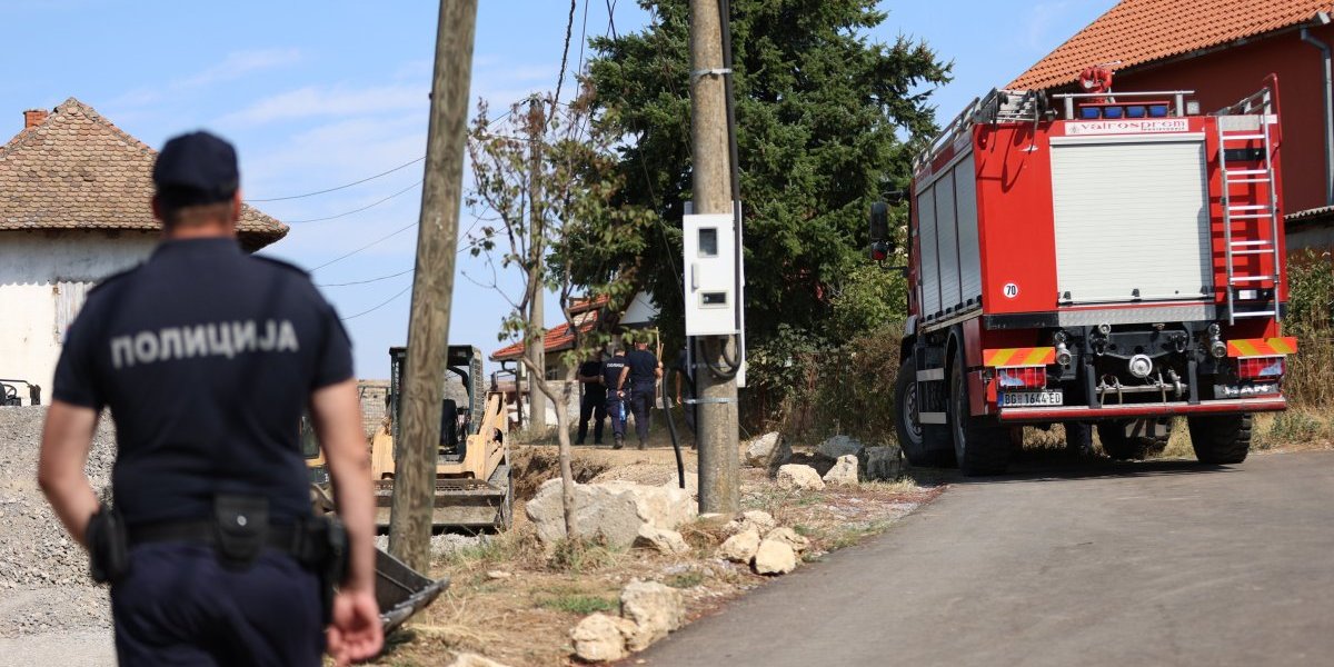 Vatrogasci i policija