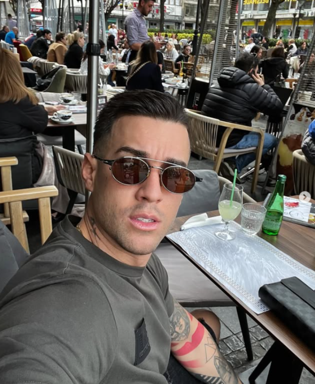 "Nosim fejk roleks": Rijaliti zavodnik potpisao ugovor za "Elitu 10" - Jedini motiv mu je ovo