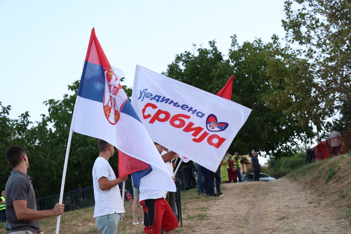Izbori 25. oktobra donose istinu: Narod jasno vidi razliku - jedni grade i žele mir, drugi mržnju i nerede!