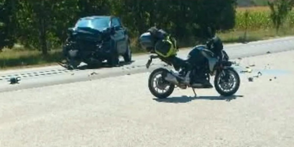 Poginuo motociklista: Teška nesreća kod Doboja, strašan prizor na mestu tragedije (FOTO)