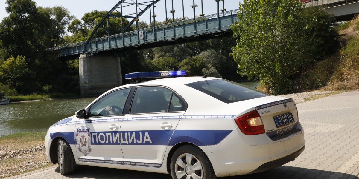 Policija