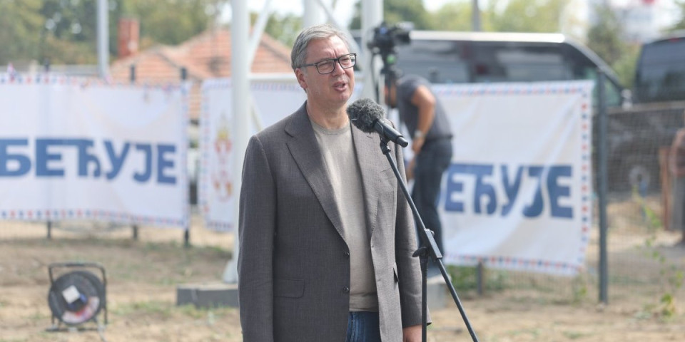 Tačno u 10 časova! Vučić danas u poseti Centru za razminiranje Republike Srbije