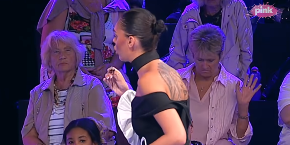 "Spavao si sa udatom prijateljicom moje mame" Skandalčina u programu uživo - Ni voditeljka nije mogla da spreči ovo