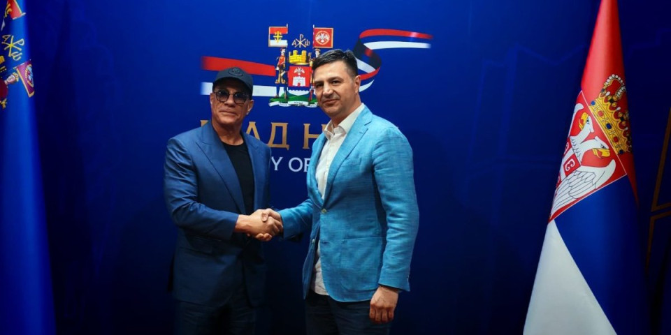 Gradonačelnik Pavlović ugostio holivudsku zvezdu: Van Dama prijatno iznenadili mladi karatisti