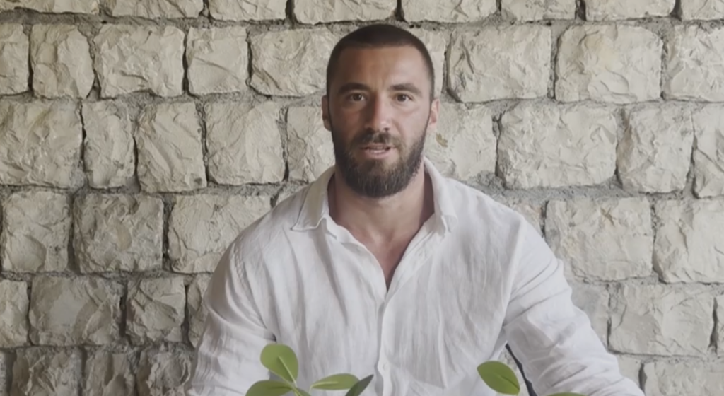 Žene van sebe! Mensur Ajdarpašić ulazi u Exatlon i obećava spektakl: "Idem po pobedu!" (VIDEO)