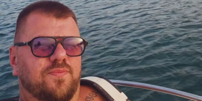 Janjuš u društvu slavnog sportiste: Pokazao kako se provode na primorju (FOTO)